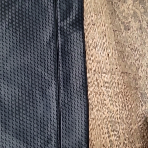 Like new Under Armor storm hoodie sweatshirt metallic gray/ black size Y MED - Picture 12 of 16